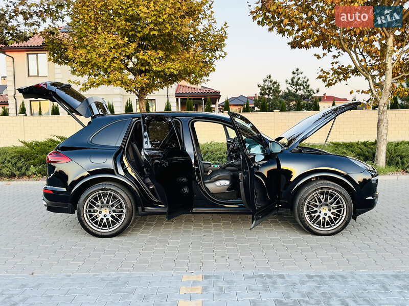 Внедорожник / Кроссовер Porsche Cayenne 2017 в Одессе фото 19 Внедорожник / Кроссовер Porsche Cayenne 2017 в Одессе