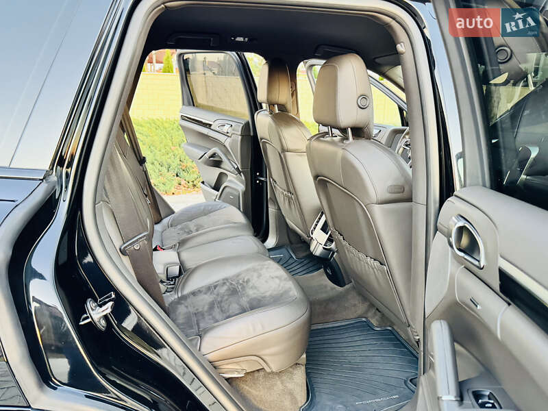 Внедорожник / Кроссовер Porsche Cayenne 2017 в Одессе фото 30 Внедорожник / Кроссовер Porsche Cayenne 2017 в Одессе