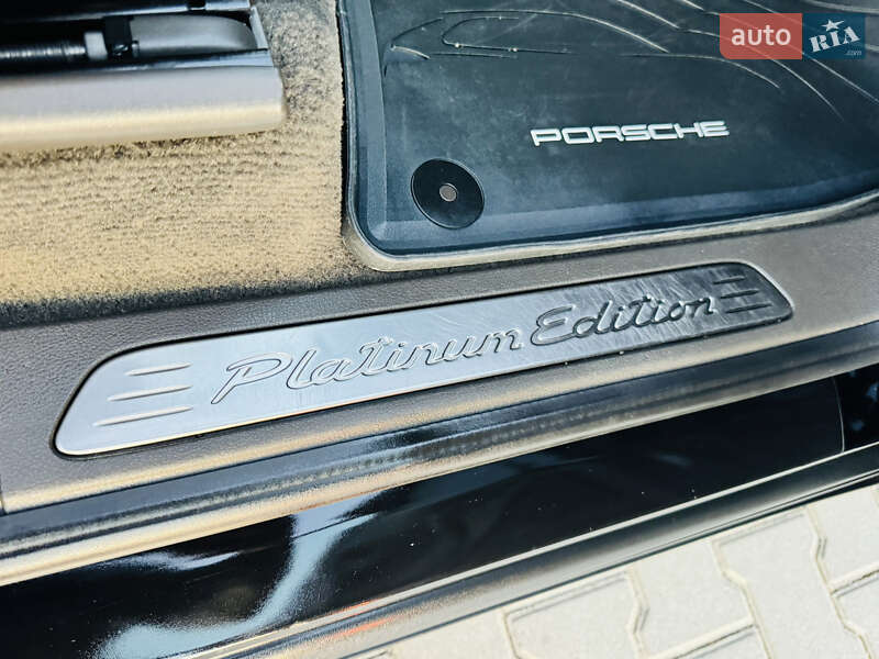 Внедорожник / Кроссовер Porsche Cayenne 2017 в Одессе фото 78 Внедорожник / Кроссовер Porsche Cayenne 2017 в Одессе