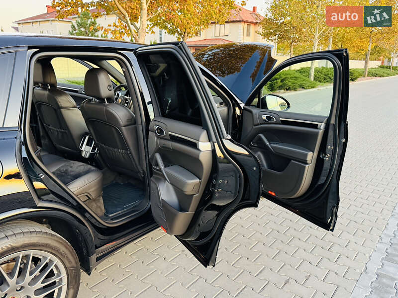 Внедорожник / Кроссовер Porsche Cayenne 2017 в Одессе фото 90 Внедорожник / Кроссовер Porsche Cayenne 2017 в Одессе