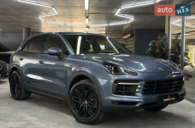 Внедорожник / Кроссовер Porsche Cayenne 2019 в 