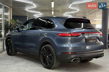 Внедорожник / Кроссовер Porsche Cayenne 2019 в 