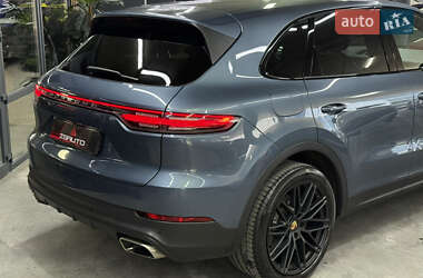 Внедорожник / Кроссовер Porsche Cayenne 2019 в 
