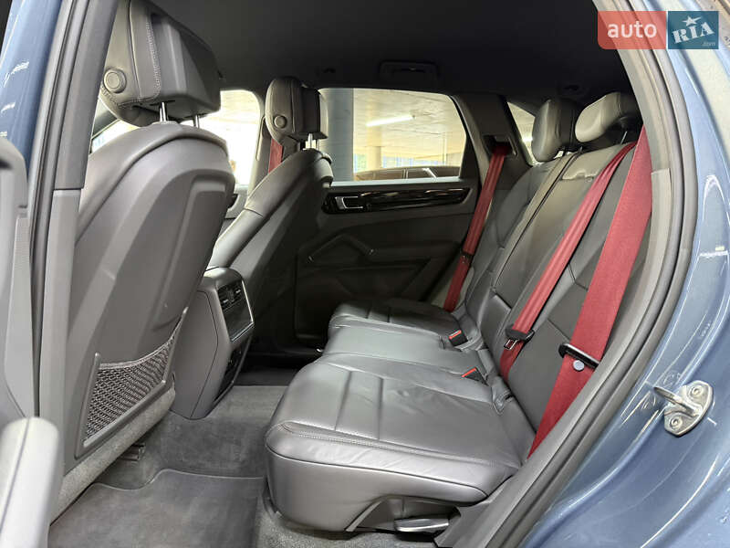 Позашляховик / Кросовер Porsche Cayenne 2019 в Одесі фото 24 Позашляховик / Кросовер Porsche Cayenne 2019 в Одесі