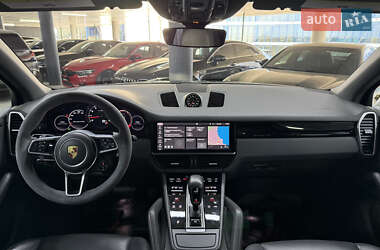 Внедорожник / Кроссовер Porsche Cayenne 2019 в 