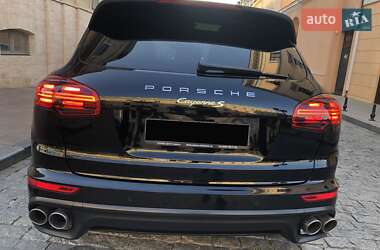 Porsche Cayenne 2015