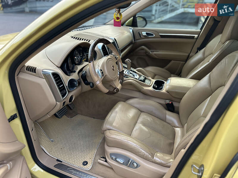 Внедорожник / Кроссовер Porsche Cayenne 2010 в Киеве фото 24 Внедорожник / Кроссовер Porsche Cayenne 2010 в Киеве