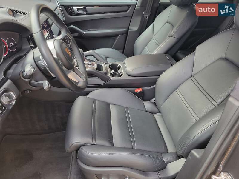 Внедорожник / Кроссовер Porsche Cayenne 2020 в Киеве фото 22 Внедорожник / Кроссовер Porsche Cayenne 2020 в Киеве