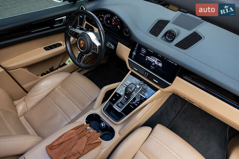 Позашляховик / Кросовер Porsche Cayenne 2020 в Києві