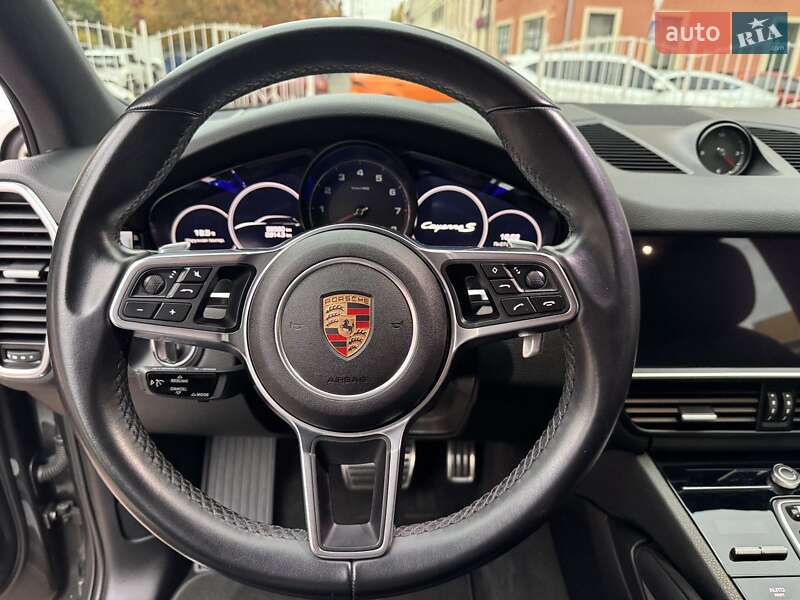 Позашляховик / Кросовер Porsche Cayenne 2018 в Одесі фото 25 Позашляховик / Кросовер Porsche Cayenne 2018 в Одесі
