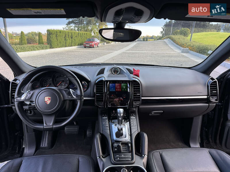 Позашляховик / Кросовер Porsche Cayenne 2014 в Дніпрі фото 26 Позашляховик / Кросовер Porsche Cayenne 2014 в Дніпрі