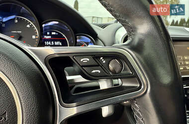 Внедорожник / Кроссовер Porsche Cayenne 2015 в 