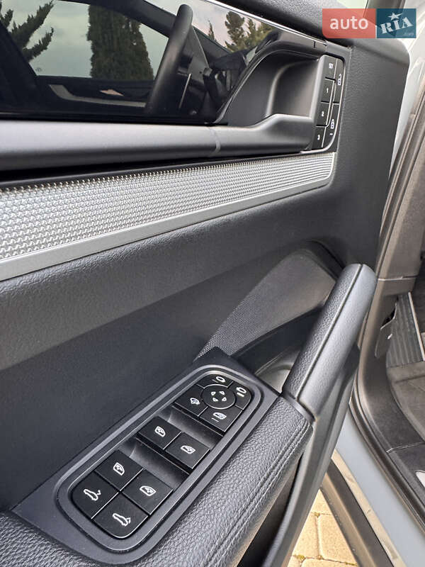 Внедорожник / Кроссовер Porsche Cayenne 2023 в Хмельницком фото 44 Внедорожник / Кроссовер Porsche Cayenne 2023 в Хмельницком