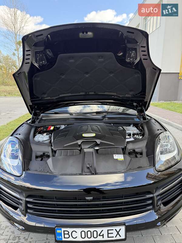 Внедорожник / Кроссовер Porsche Cayenne 2021 в Львове фото 13 Внедорожник / Кроссовер Porsche Cayenne 2021 в Львове