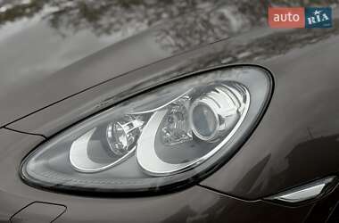 Внедорожник / Кроссовер Porsche Cayenne 2013 в Киеве