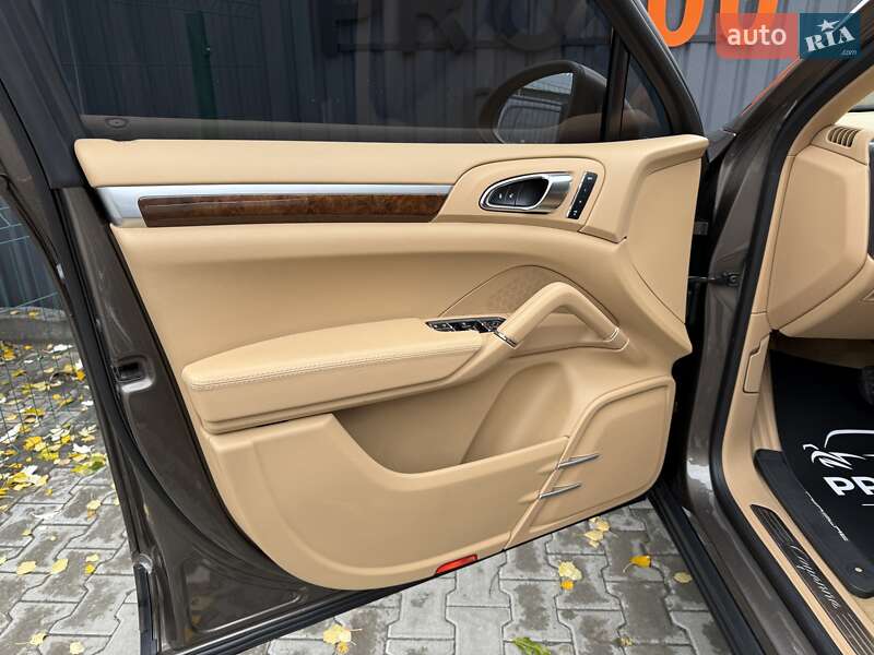 Позашляховик / Кросовер Porsche Cayenne 2013 в Києві фото 17 Позашляховик / Кросовер Porsche Cayenne 2013 в Києві