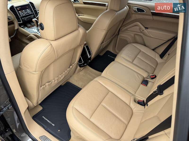 Позашляховик / Кросовер Porsche Cayenne 2013 в Києві фото 25 Позашляховик / Кросовер Porsche Cayenne 2013 в Києві