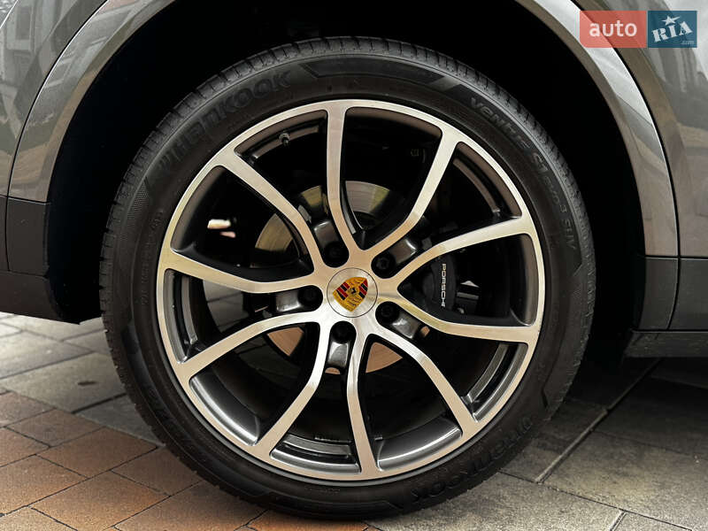 Позашляховик / Кросовер Porsche Cayenne 2019 в Києві фото 15 Позашляховик / Кросовер Porsche Cayenne 2019 в Києві