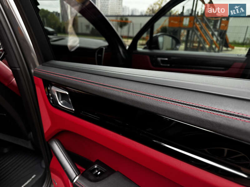 Позашляховик / Кросовер Porsche Cayenne 2019 в Києві фото 33 Позашляховик / Кросовер Porsche Cayenne 2019 в Києві