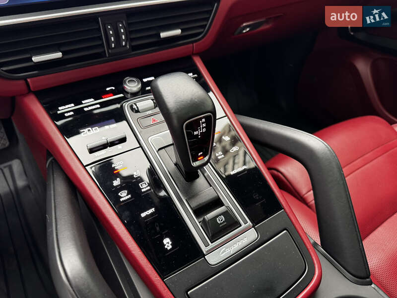 Позашляховик / Кросовер Porsche Cayenne 2019 в Києві фото 48 Позашляховик / Кросовер Porsche Cayenne 2019 в Києві