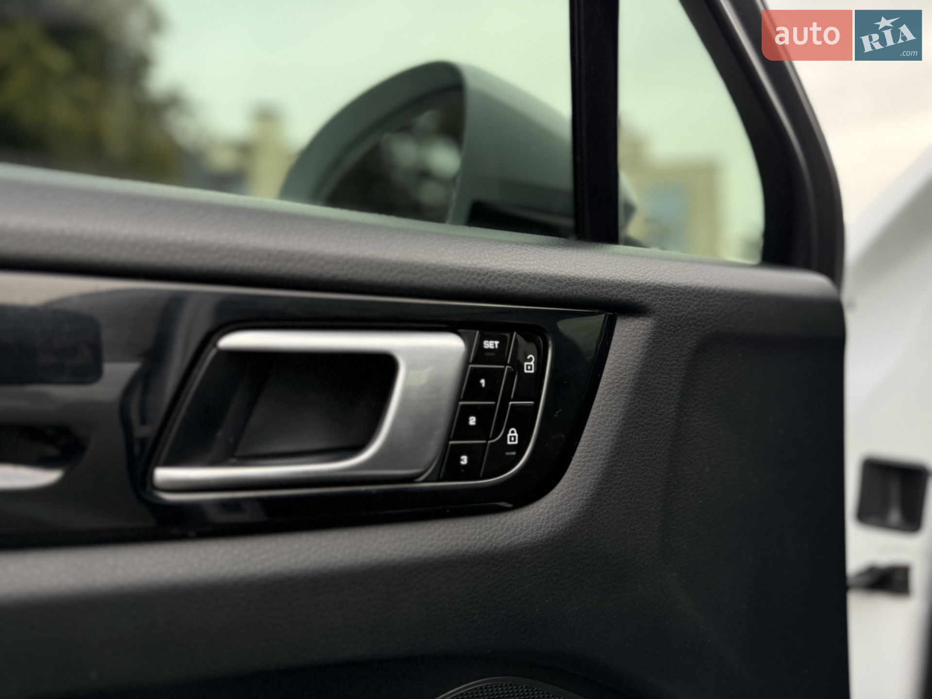 2019 Porsche Cayenne - мініатюра 24