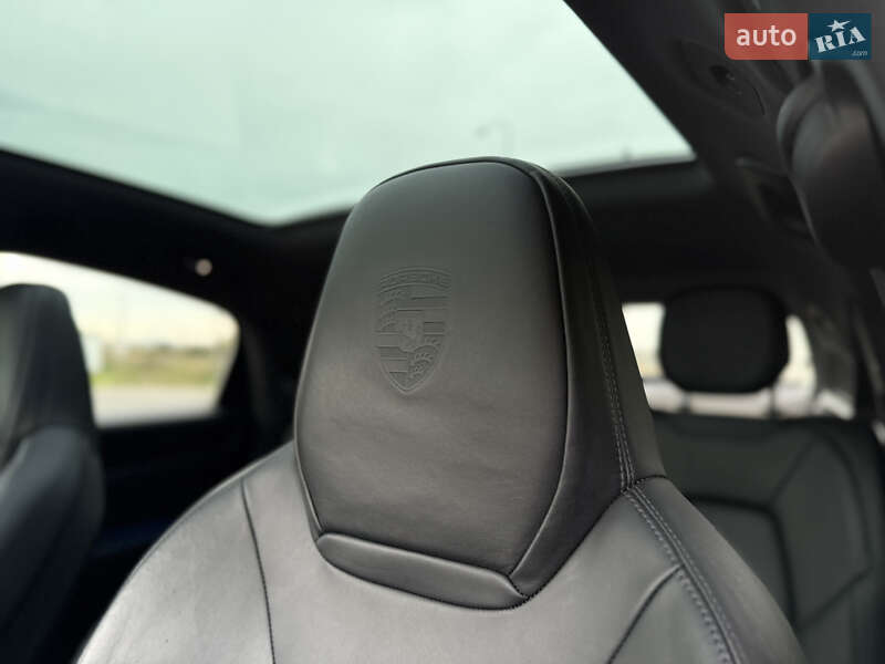 Внедорожник / Кроссовер Porsche Cayenne 2019 в Львове фото 29 Внедорожник / Кроссовер Porsche Cayenne 2019 в Львове