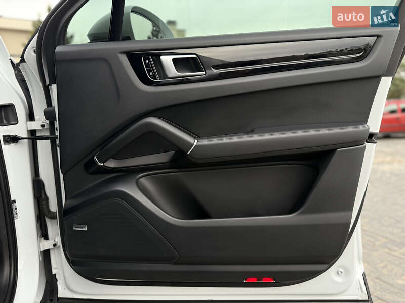 Внедорожник / Кроссовер Porsche Cayenne 2019 в Львове фото 58 Внедорожник / Кроссовер Porsche Cayenne 2019 в Львове