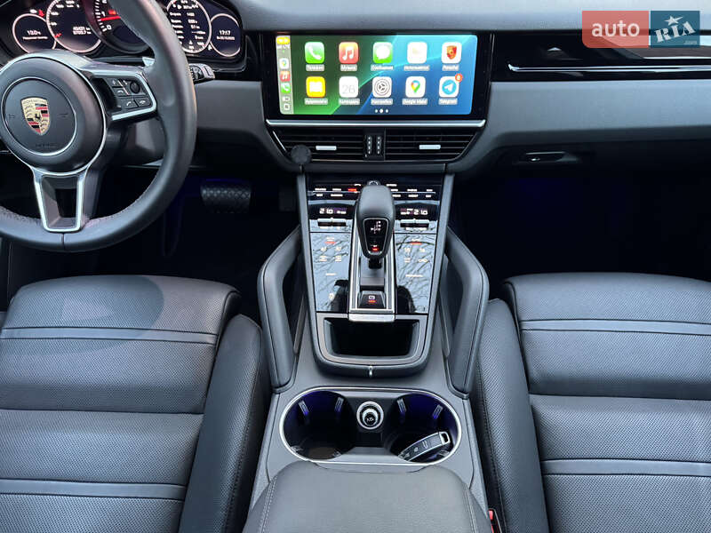 Внедорожник / Кроссовер Porsche Cayenne 2019 в Киеве