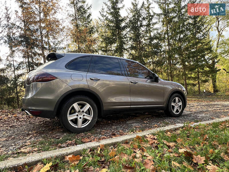 Внедорожник / Кроссовер Porsche Cayenne 2012 в Тернополе фото 6 Внедорожник / Кроссовер Porsche Cayenne 2012 в Тернополе