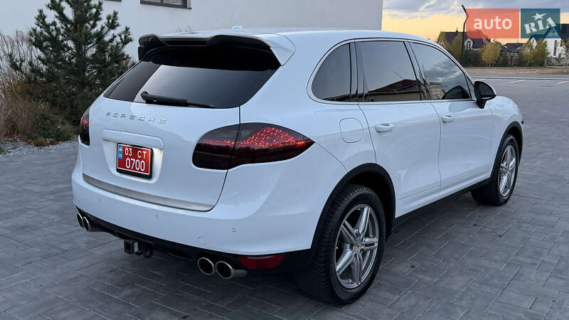 Внедорожник / Кроссовер Porsche Cayenne 2014 в Луцке