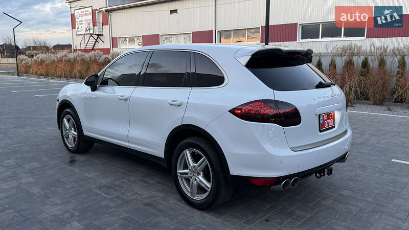Внедорожник / Кроссовер Porsche Cayenne 2014 в Луцке