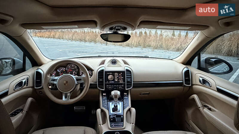 Внедорожник / Кроссовер Porsche Cayenne 2014 в Луцке