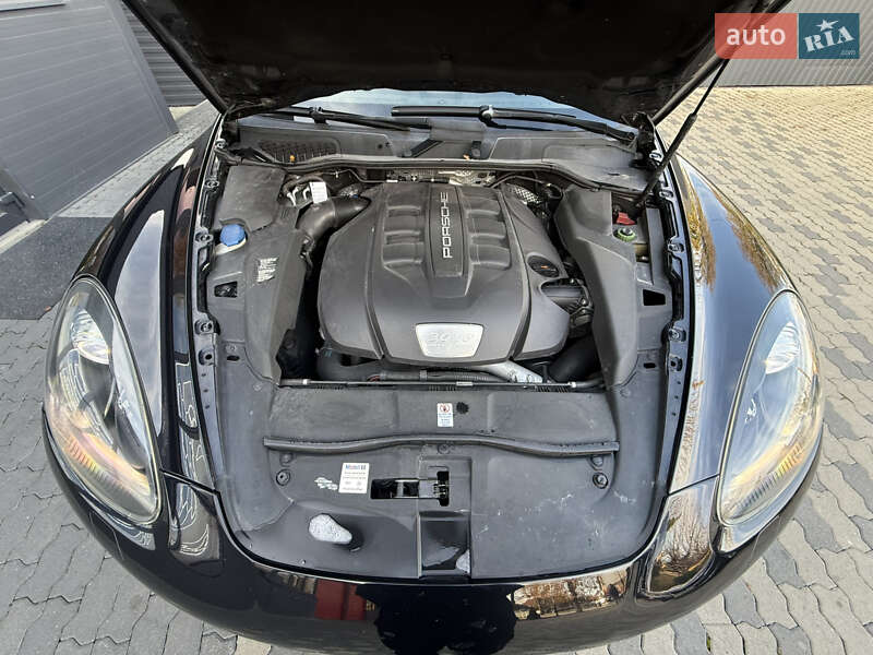 Позашляховик / Кросовер Porsche Cayenne 2012 в Чернівцях фото 26 Позашляховик / Кросовер Porsche Cayenne 2012 в Чернівцях