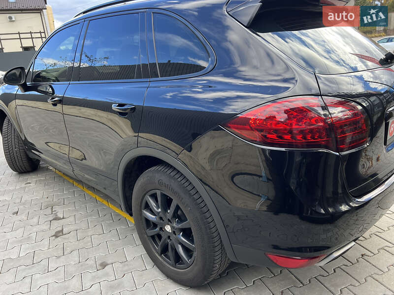 Позашляховик / Кросовер Porsche Cayenne 2011 в Чернівцях фото 23 Позашляховик / Кросовер Porsche Cayenne 2011 в Чернівцях