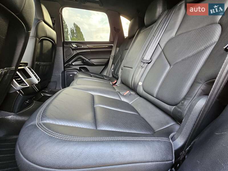 Внедорожник / Кроссовер Porsche Cayenne 2013 в Полтаве фото 80 Внедорожник / Кроссовер Porsche Cayenne 2013 в Полтаве