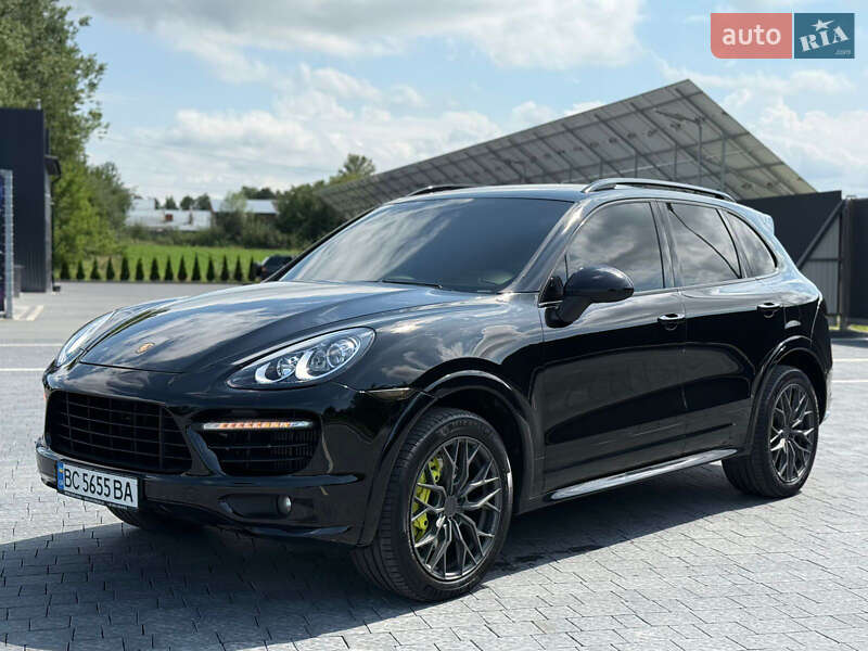 Позашляховик / Кросовер Porsche Cayenne 2013 в Самборі