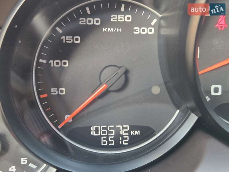 Внедорожник / Кроссовер Porsche Cayenne 2010 в Киеве