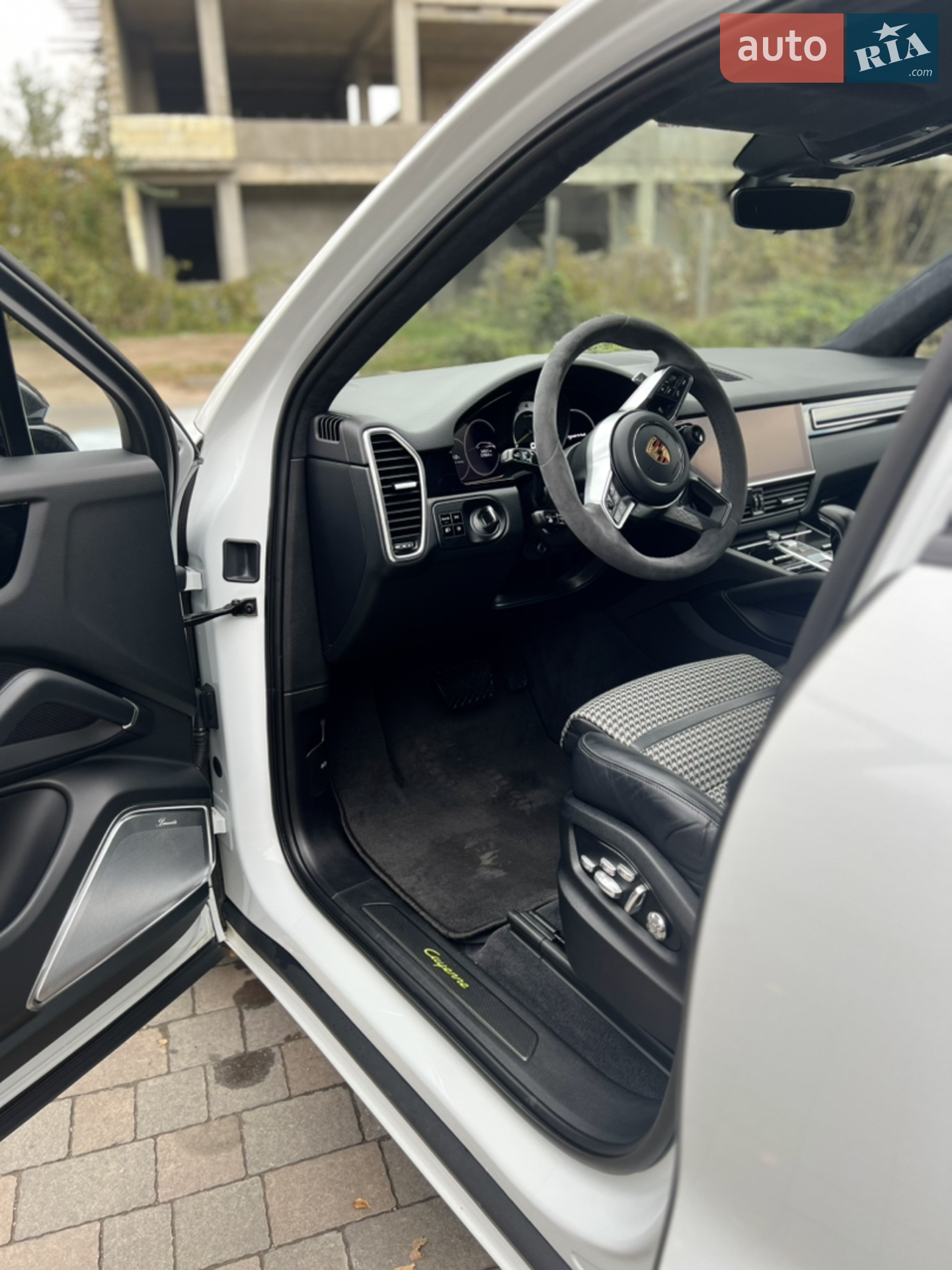 2020 Porsche Cayenne - мініатюра 7