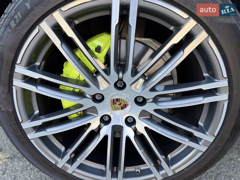 Позашляховик / Кросовер Porsche Cayenne 2015 в Малині фото 14 Позашляховик / Кросовер Porsche Cayenne 2015 в Малині