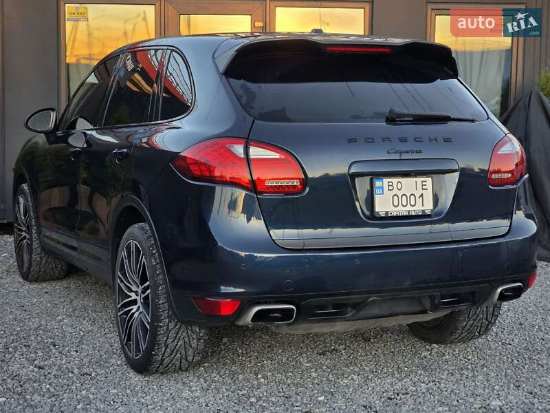 Позашляховик / Кросовер Porsche Cayenne 2011 в Тернополі