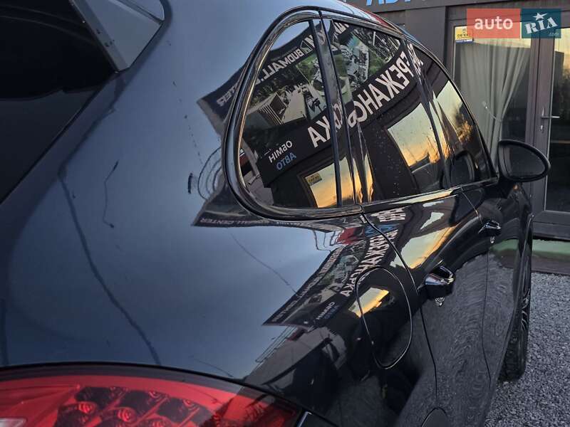 Позашляховик / Кросовер Porsche Cayenne 2011 в Тернополі
