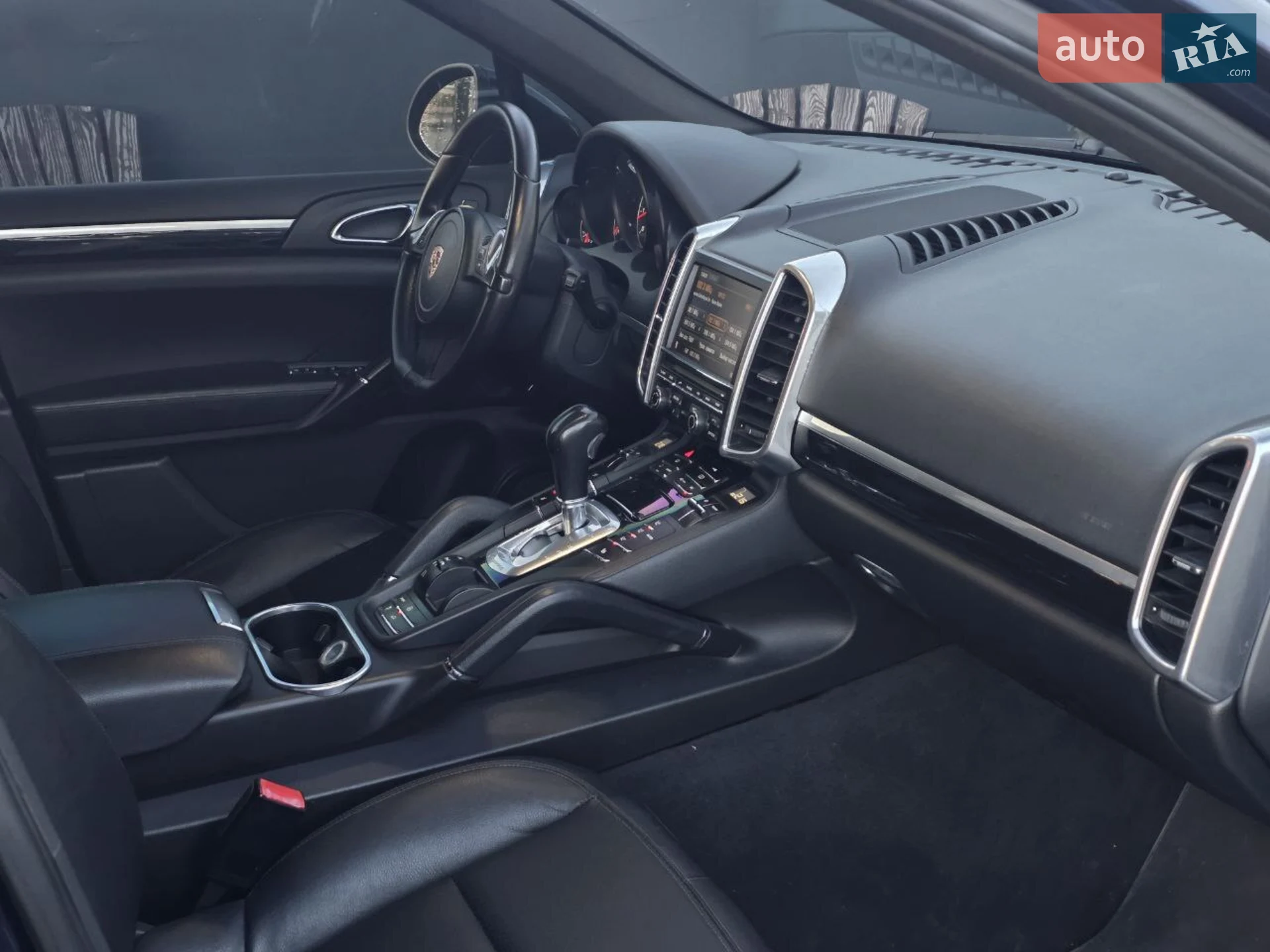 2011 Porsche Cayenne - мініатюра 43