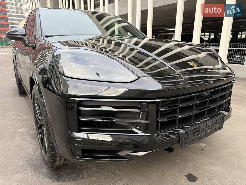 Внедорожник / Кроссовер Porsche Cayenne 2024 в Киеве