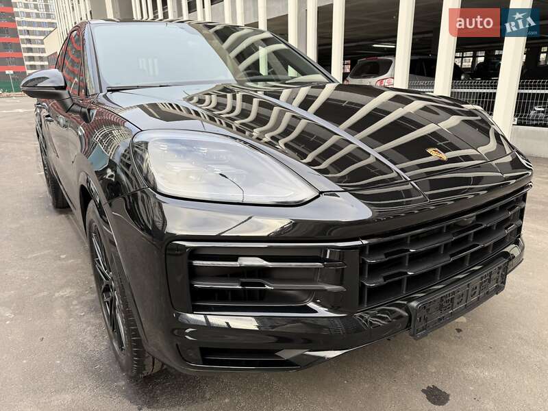 Внедорожник / Кроссовер Porsche Cayenne 2024 в Киеве