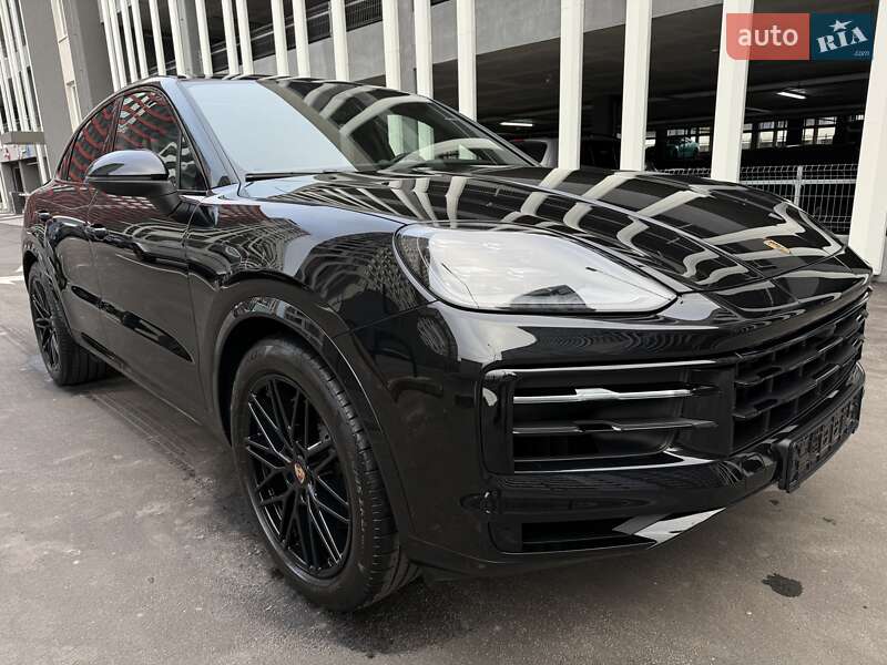 Внедорожник / Кроссовер Porsche Cayenne 2024 в Киеве