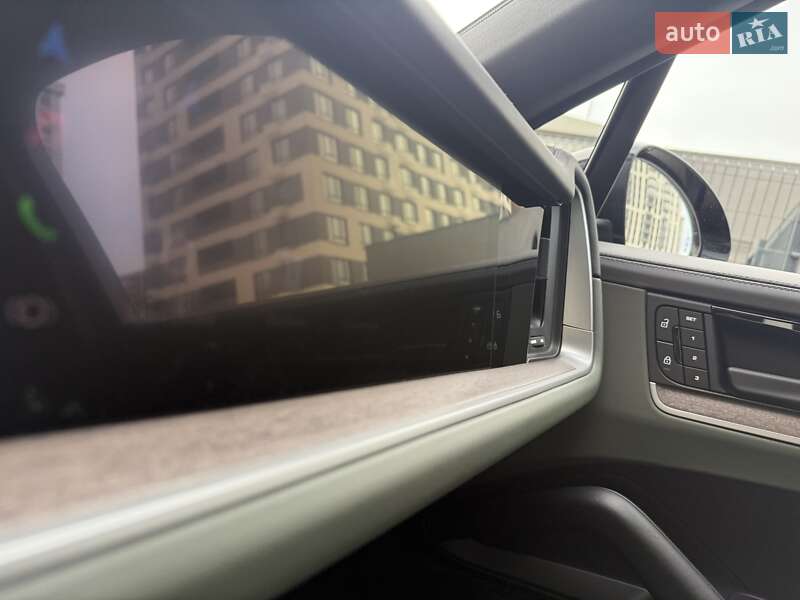 Внедорожник / Кроссовер Porsche Cayenne 2024 в Киеве