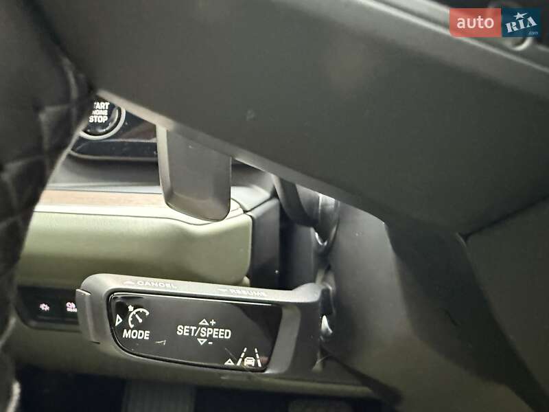 Внедорожник / Кроссовер Porsche Cayenne 2024 в Киеве