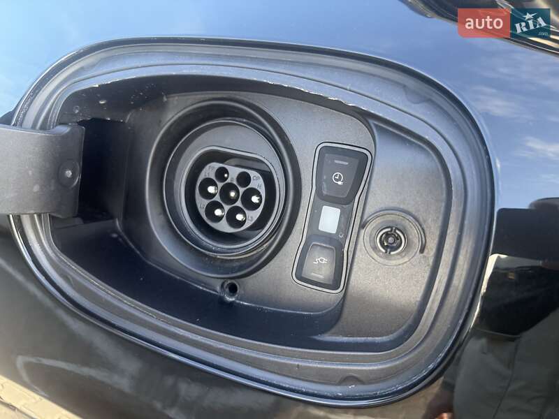 Внедорожник / Кроссовер Porsche Cayenne 2024 в Киеве