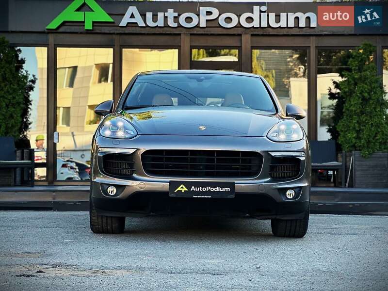 Внедорожник / Кроссовер Porsche Cayenne 2016 в Киеве фото 2 Внедорожник / Кроссовер Porsche Cayenne 2016 в Киеве
