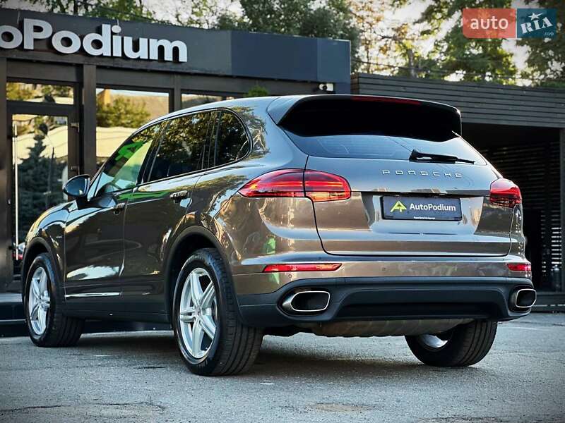 Внедорожник / Кроссовер Porsche Cayenne 2016 в Киеве фото 17 Внедорожник / Кроссовер Porsche Cayenne 2016 в Киеве